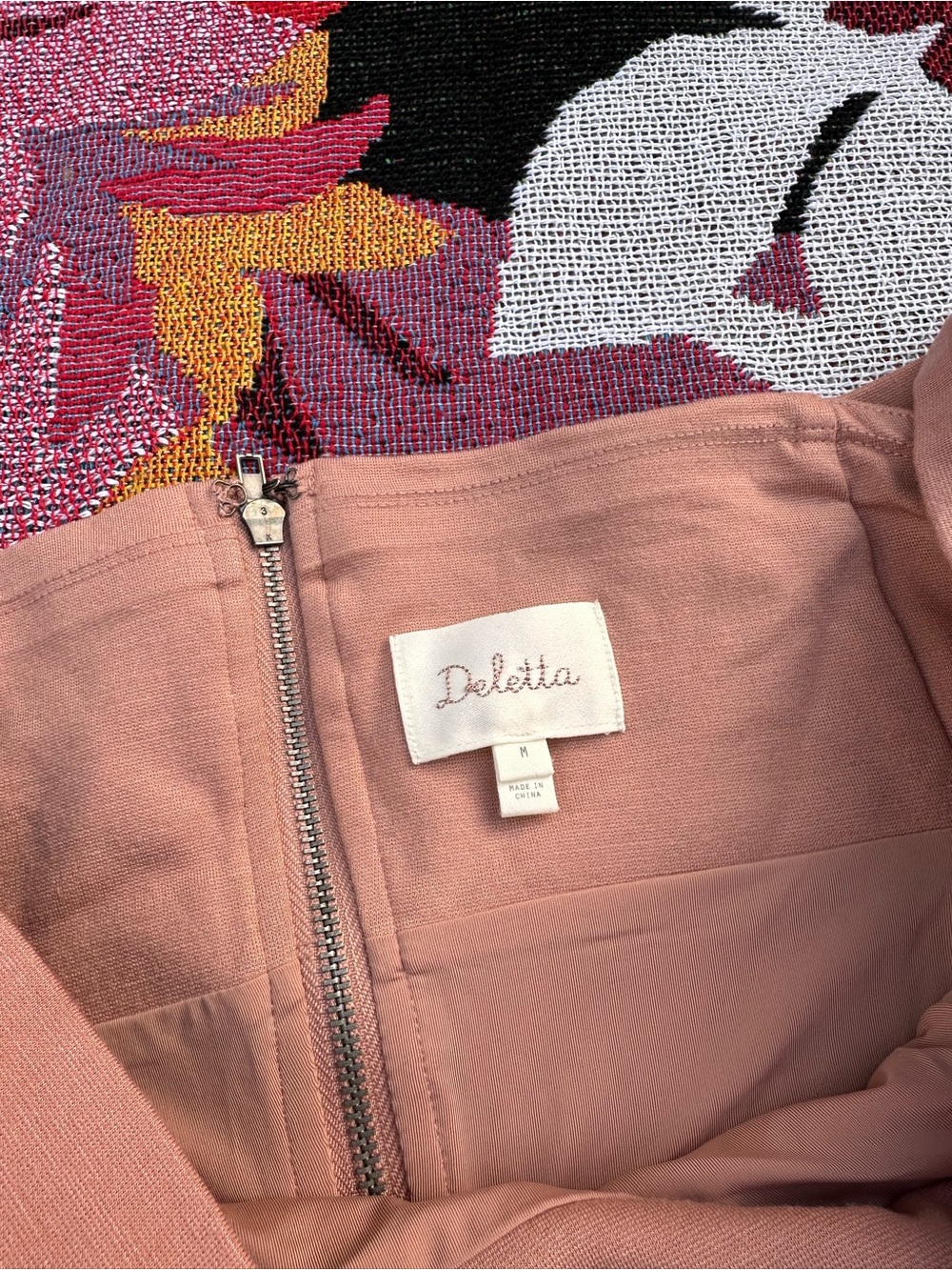 Deletta Anthropologie Off-Shoulder Crop Top Light Pink - Picture 2 of 4